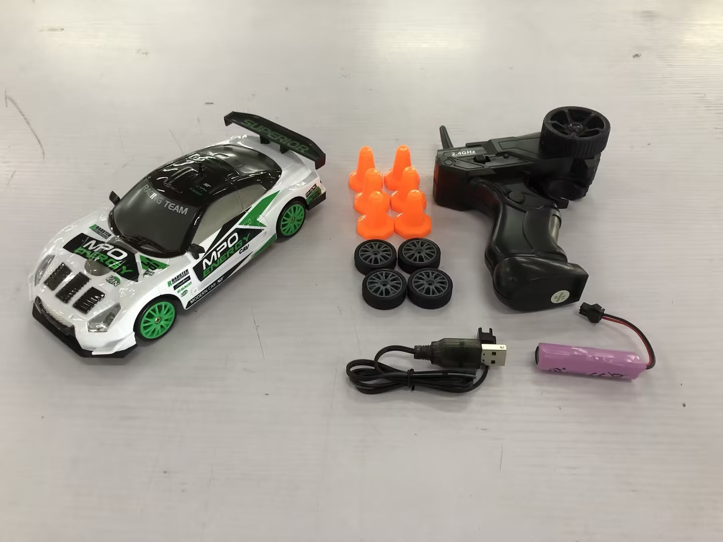 2.4G Drift Rc Car 4WD RC Drift Car